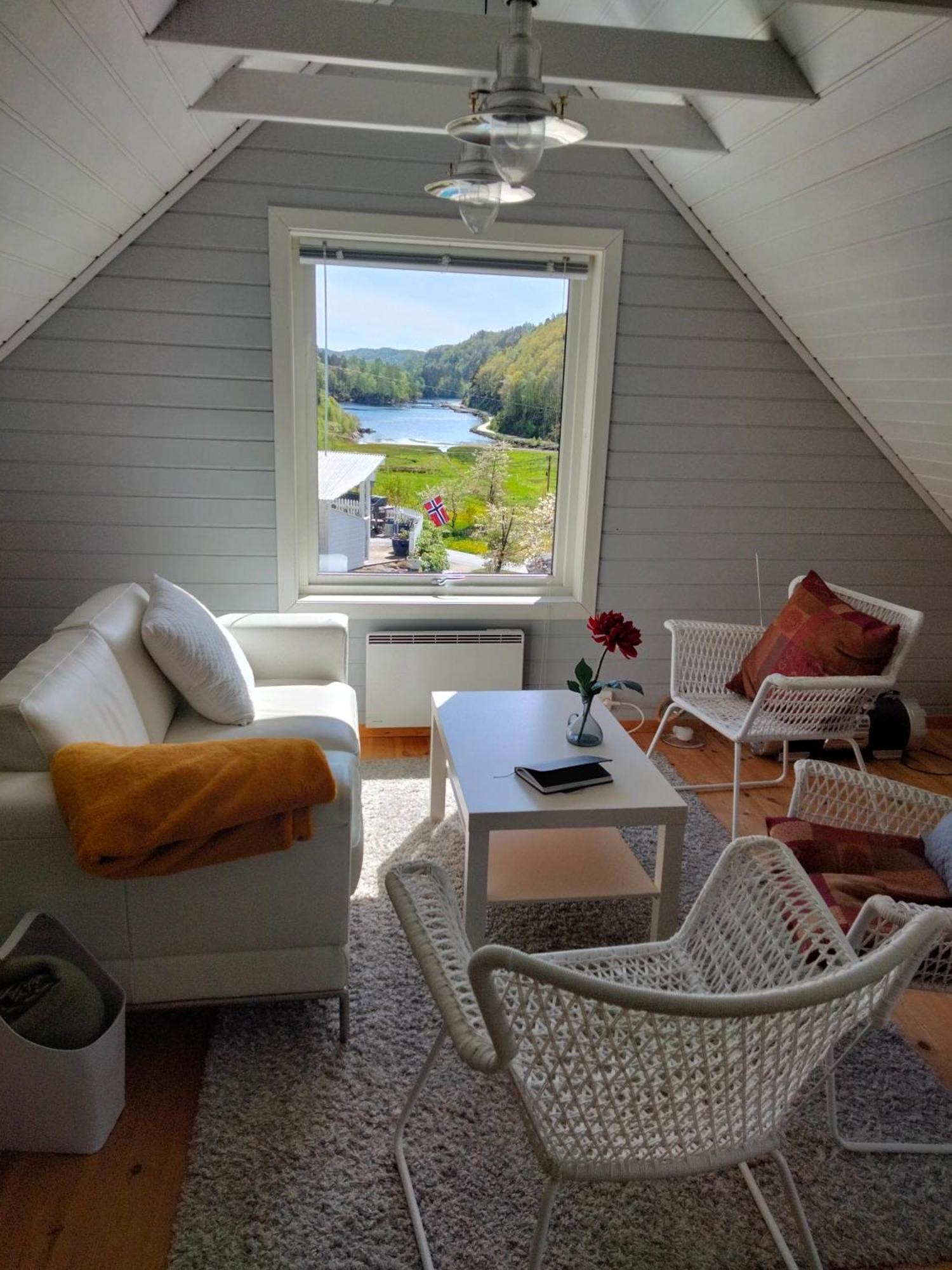 Anneks I Naturskjonne Gitlevag Lyngdal Exteriér fotografie